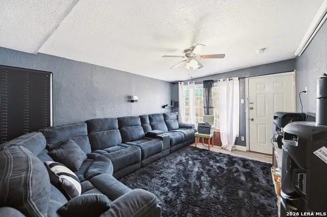 1050 Kendalia Ave, San Antonio, TX 78221 - #2