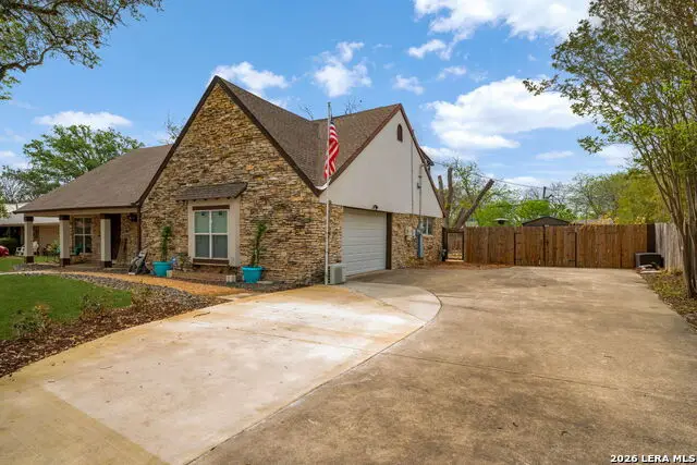 450 Spaceway Dr, Windcrest, TX 78239 - #3