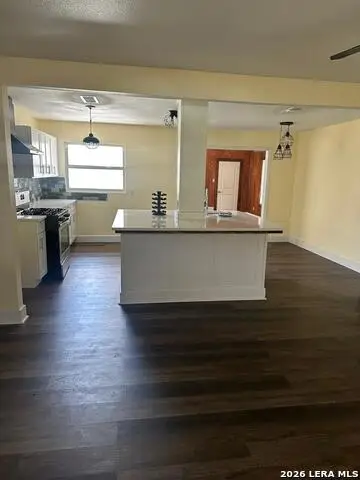 462 Hialeah, San Antonio, TX 78218 - #1