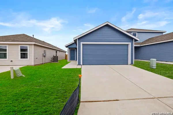 12711 Kathleen St, St Hedwig, TX 78152