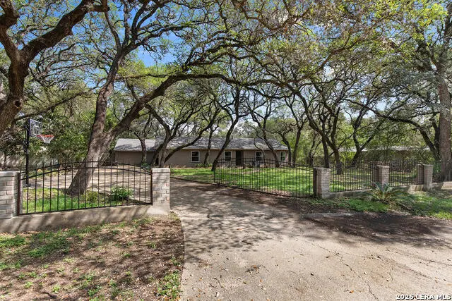 210 S Manton Ln, Castle Hills, TX 78213 - #1