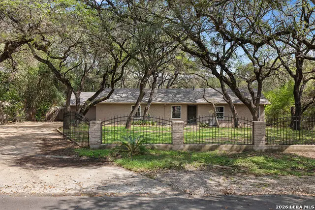 210 S Manton Ln, Castle Hills, TX 78213 - #2
