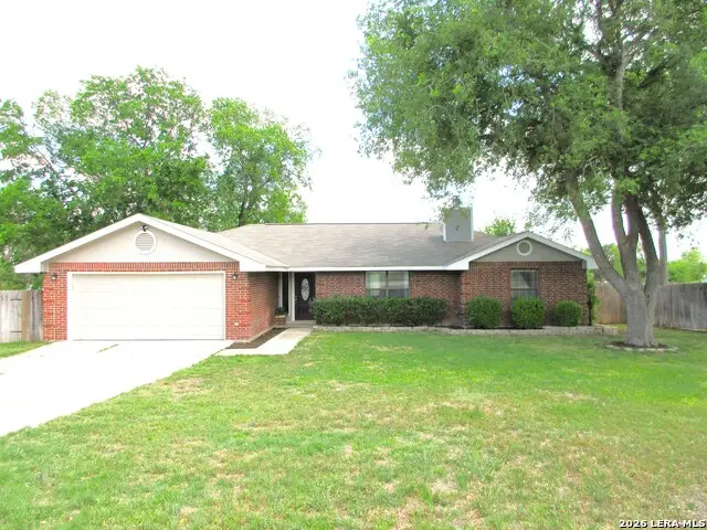 665 Center St, New Braunfels, TX 78130 - #1