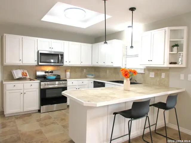 665 Center St, New Braunfels, TX 78130 - #3