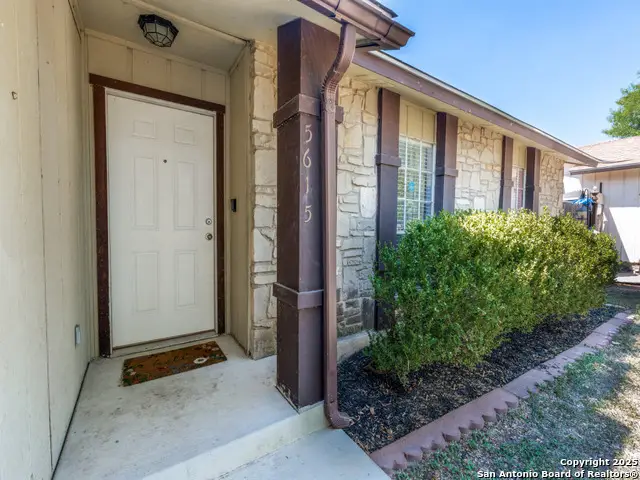 5615 Wood Climb St, San Antonio, TX 78233 - #2