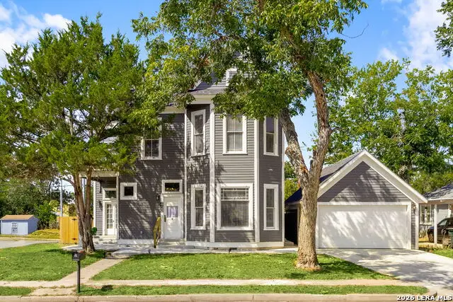 400 N Bowie, Seguin, TX 78155 - #1