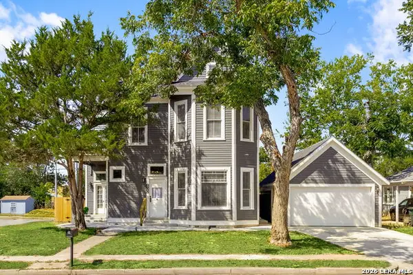 400 N Bowie, Seguin, TX 78155