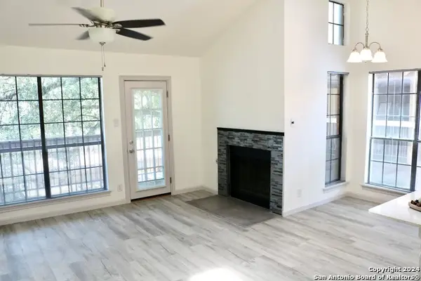 8611 Datapoint #10, San Antonio, TX 78229