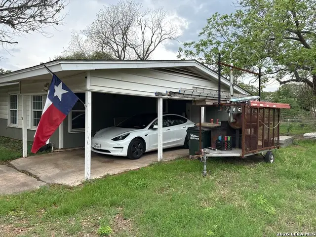 607 Conway Dr, San Marcos, TX 78666 - #2