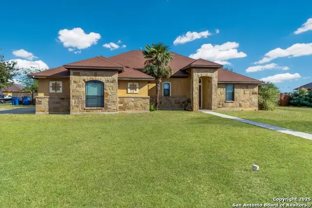 1758 Crooked Creek, Pleasanton, TX 78064 - #1