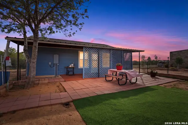 396 County Road 1100, Pearsall, TX 78061 - #2