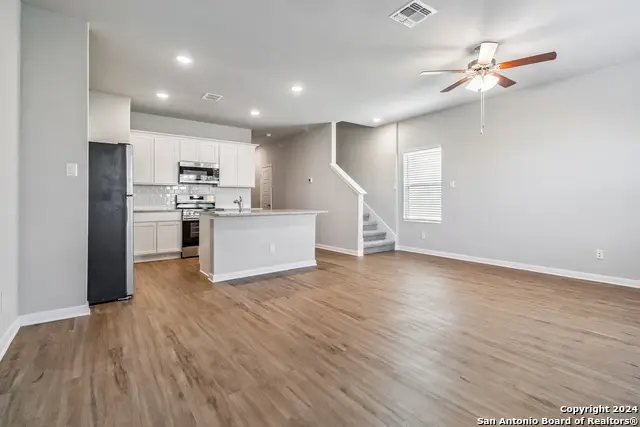 3915 Abbott Pass, Saint Hedwig, TX 78152 - #3