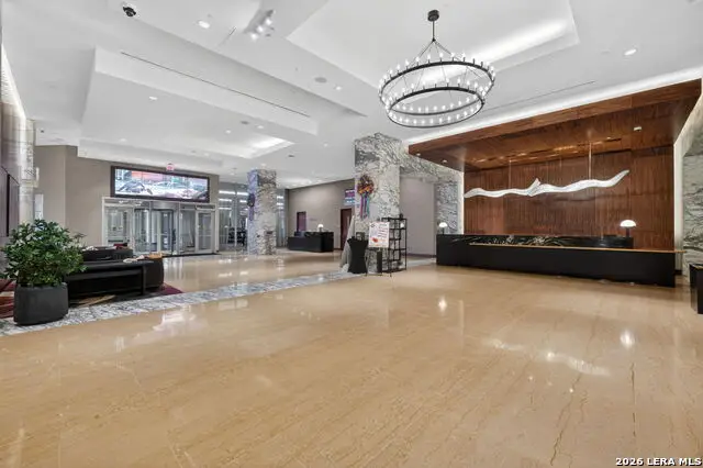 610 E Market St #UNIT 2605, San Antonio, TX 78205 - #3