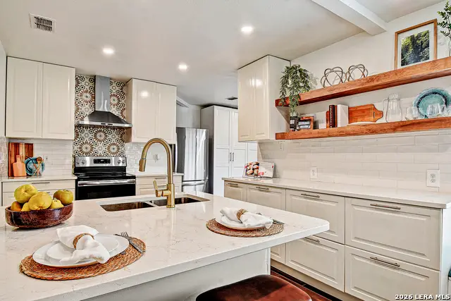 6911 Quail Lk, San Antonio, TX 78244 - #1