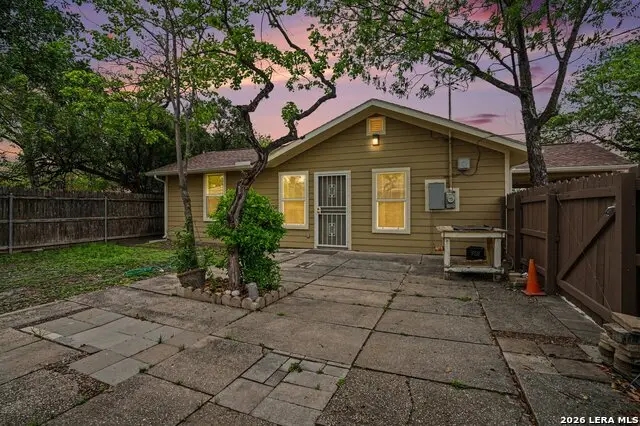 205 Balcones Heights Rd, Balcones Heights, TX 78201 - #2