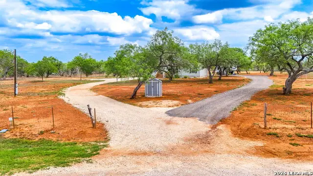126 County Road 157, Floresville, TX 78114 - #3