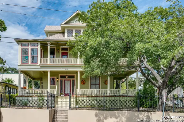305 W Ashby Pl, San Antonio, TX 78212