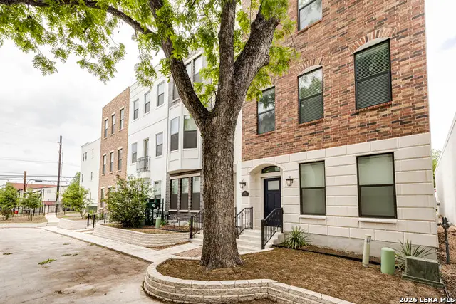 144 N Cherry St, San Antonio, TX 78202 - #2