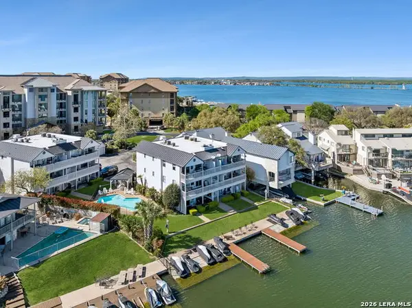 101 Island Dr #UNIT F, Horseshoe Bay, TX 78657