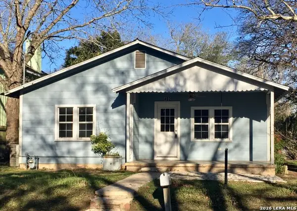 402 Ogrady St, Boerne, TX 78006