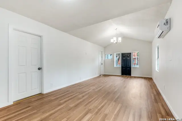 1225 Saltillo, San Antonio, TX 78207 - #3