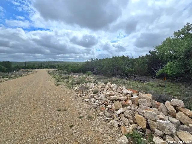 260 Hunter Crest, San Antonio North, TX 76877 - #3