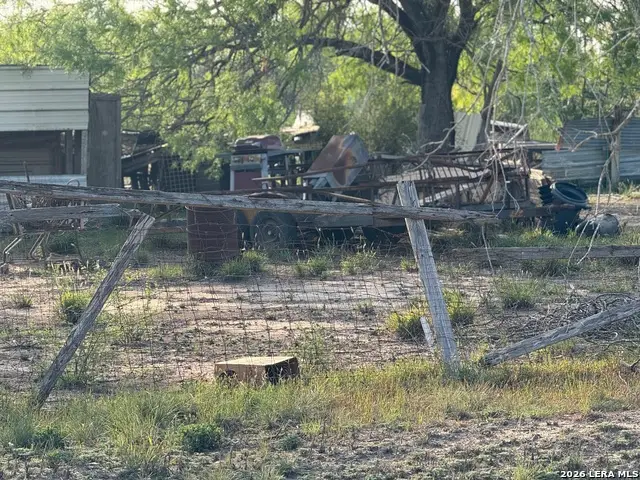 168 Daniel Rd, San Antonio, TX 78220 - #3