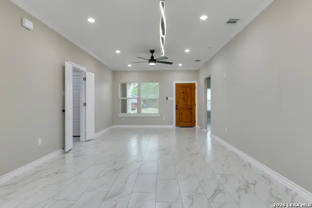 5507 Pageland Dr, Kirby, TX 78219 - #2