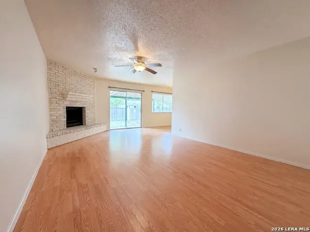 528 Pecan Dr, Schertz, TX 78154 - #3