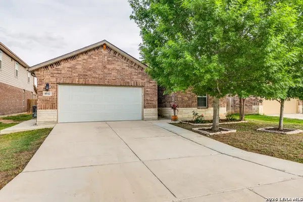 8512 Samsel Falls, San Antonio, TX 78254
