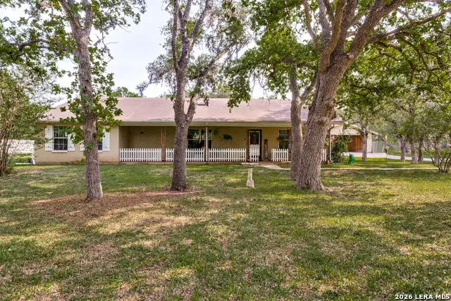 8910 Forest Trl, San Antonio, TX 78255 - #1