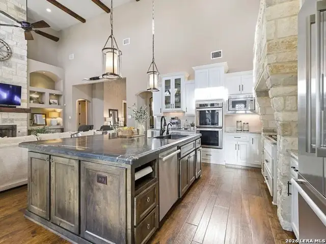 5 Sendero Pt, Fair Oaks Ranch, TX 78015 - #3