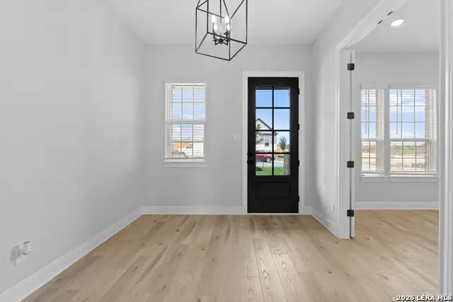 174 Azalea Aly, Castroville, TX 78009 - #3