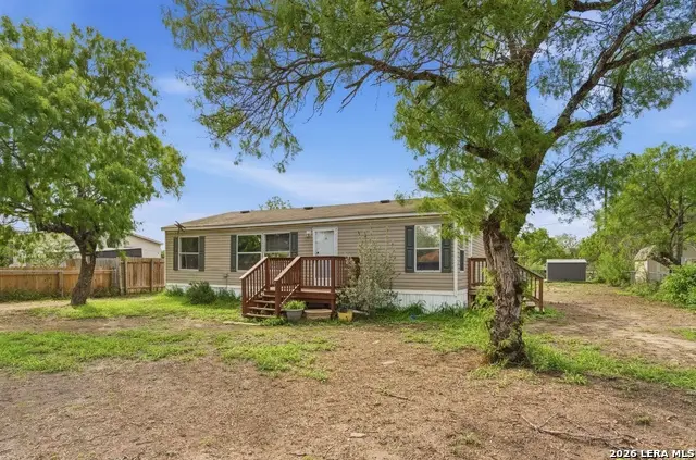 1105 Walnut St, Jourdanton, TX 78026 - #2