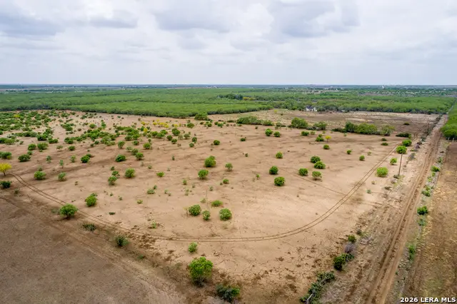 1277 County Road 138, Floresville, TX 78114 - #1