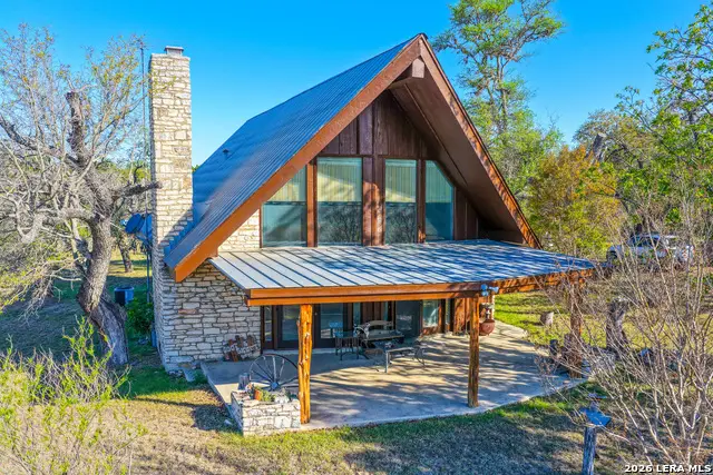 348 Rocky Road, Pipe Creek, TX 78063 - #2