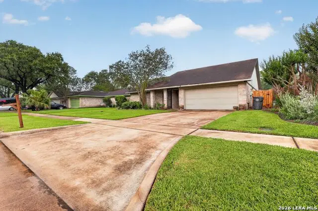 1139 Pinecroft Dr, Sugar Land, TX 77498 - #2