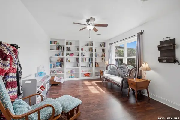 1911 Dellhaven Dr, San Antonio, TX 78220