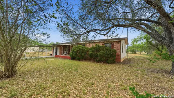 3651 E Ih 10, Seguin, TX 78155