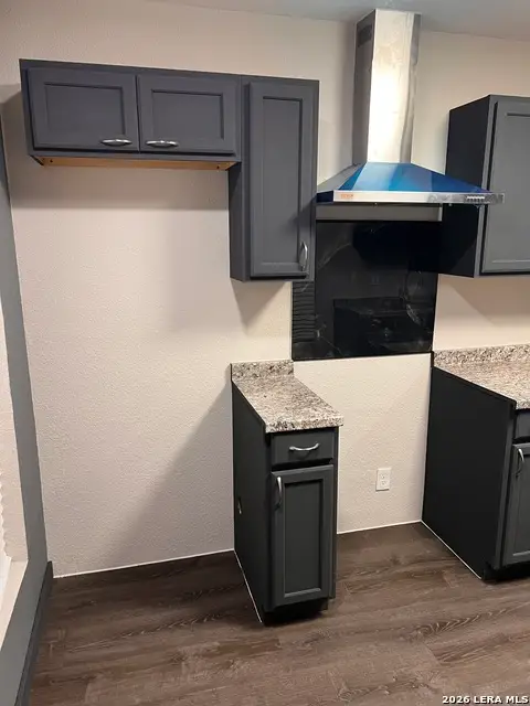 1011 Center St, San Antonio, TX 78202 - #3