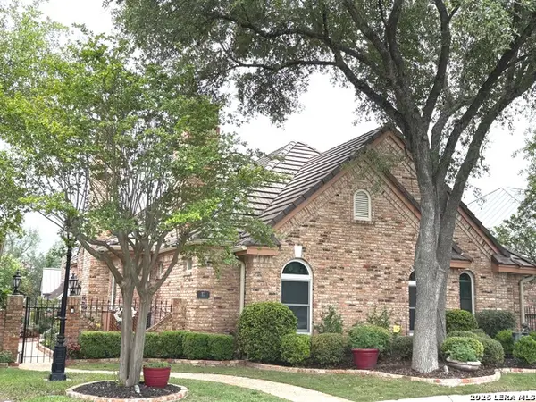 6 Century Gln, San Antonio, TX 78257