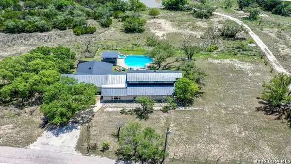 193 Doris Dr, Kerrville, TX 78028