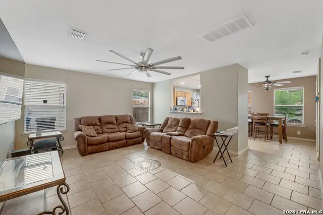 10302 Buescher Ln, San Antonio, TX 78223 - #3