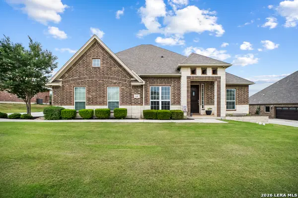 145 Mary Ella Dr, Castroville, TX 78009