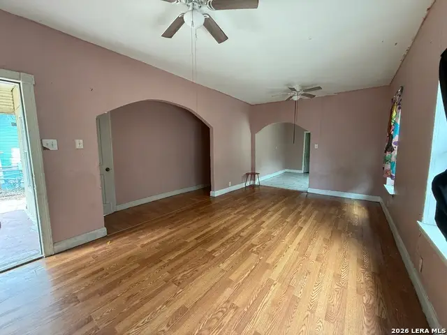 3134 W Travis St, San Antonio, TX 78207 - #2