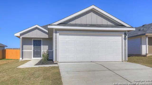 307 Wild Goose Dr, Luling, TX 78648 - #1