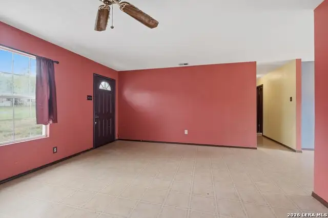 4615 Waterwood Pass Dr, Elmendorf, TX 78112 - #3