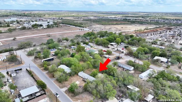 6614 Calle Briseno, San Antonio, TX 78252 - #1