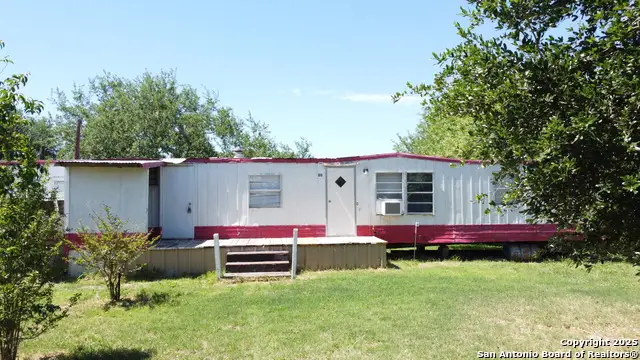 80 San Antonio St, Campbellton, TX 78008 - #1