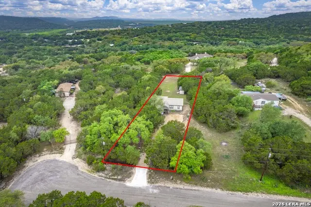 565 Qappuella Dr, Canyon Lake, TX 78133 - #2